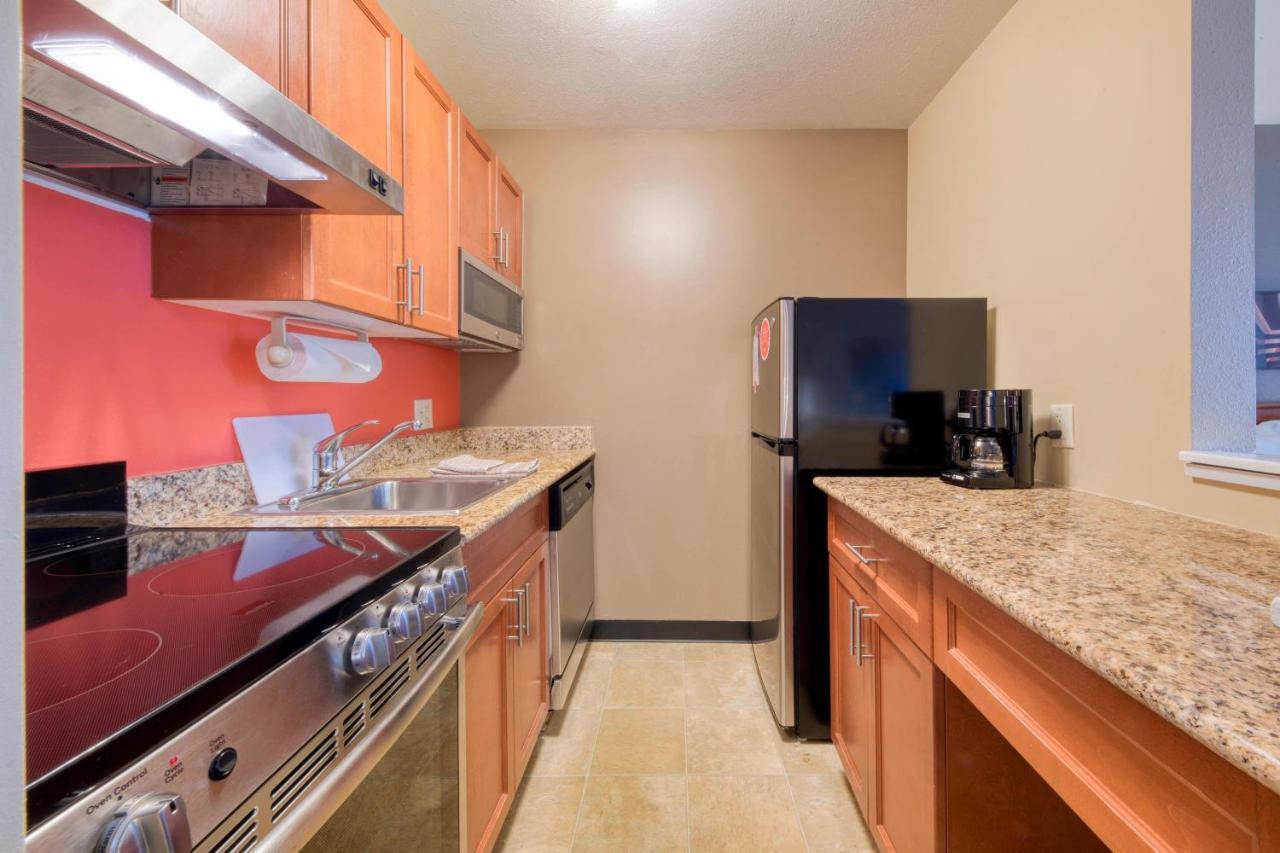 Towneplace Suites Raleigh Cary/Weston Parkway מראה חיצוני תמונה