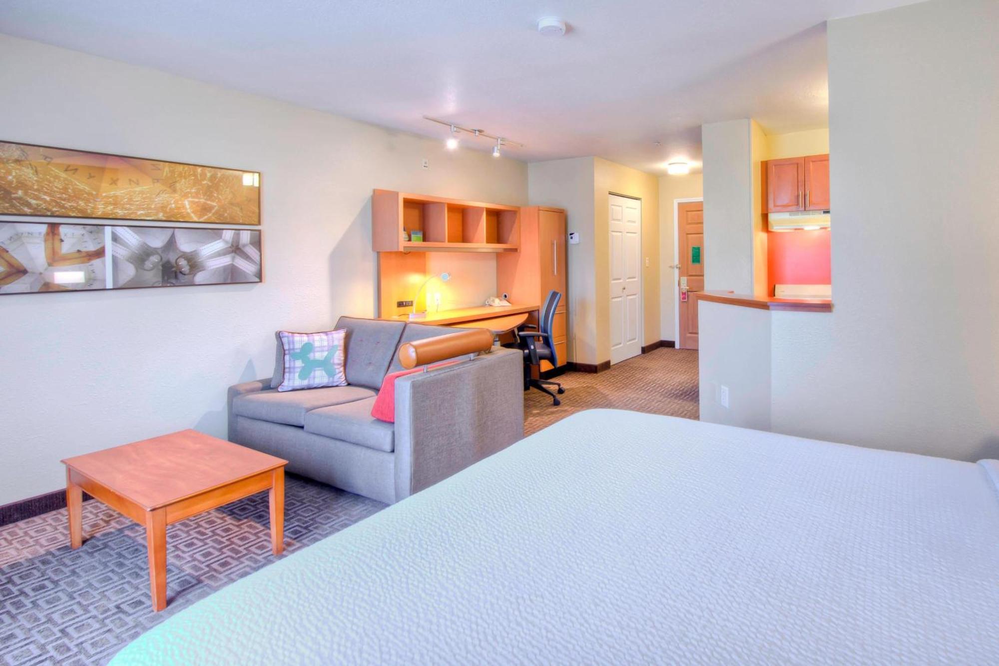Towneplace Suites Raleigh Cary/Weston Parkway מראה חיצוני תמונה