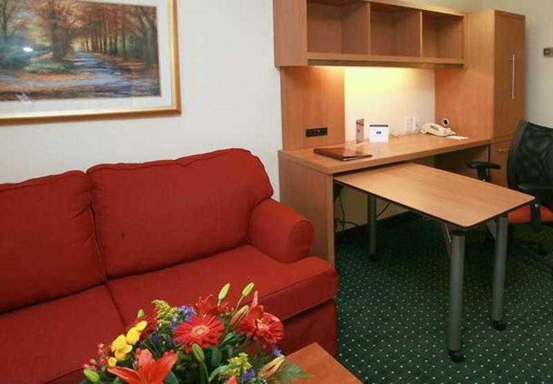 Towneplace Suites Raleigh Cary/Weston Parkway חדר תמונה