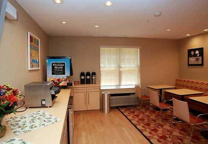 Towneplace Suites Raleigh Cary/Weston Parkway מסעדה תמונה